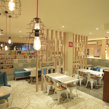 Laoag Parklane Hotel Ngoại thất bức ảnh