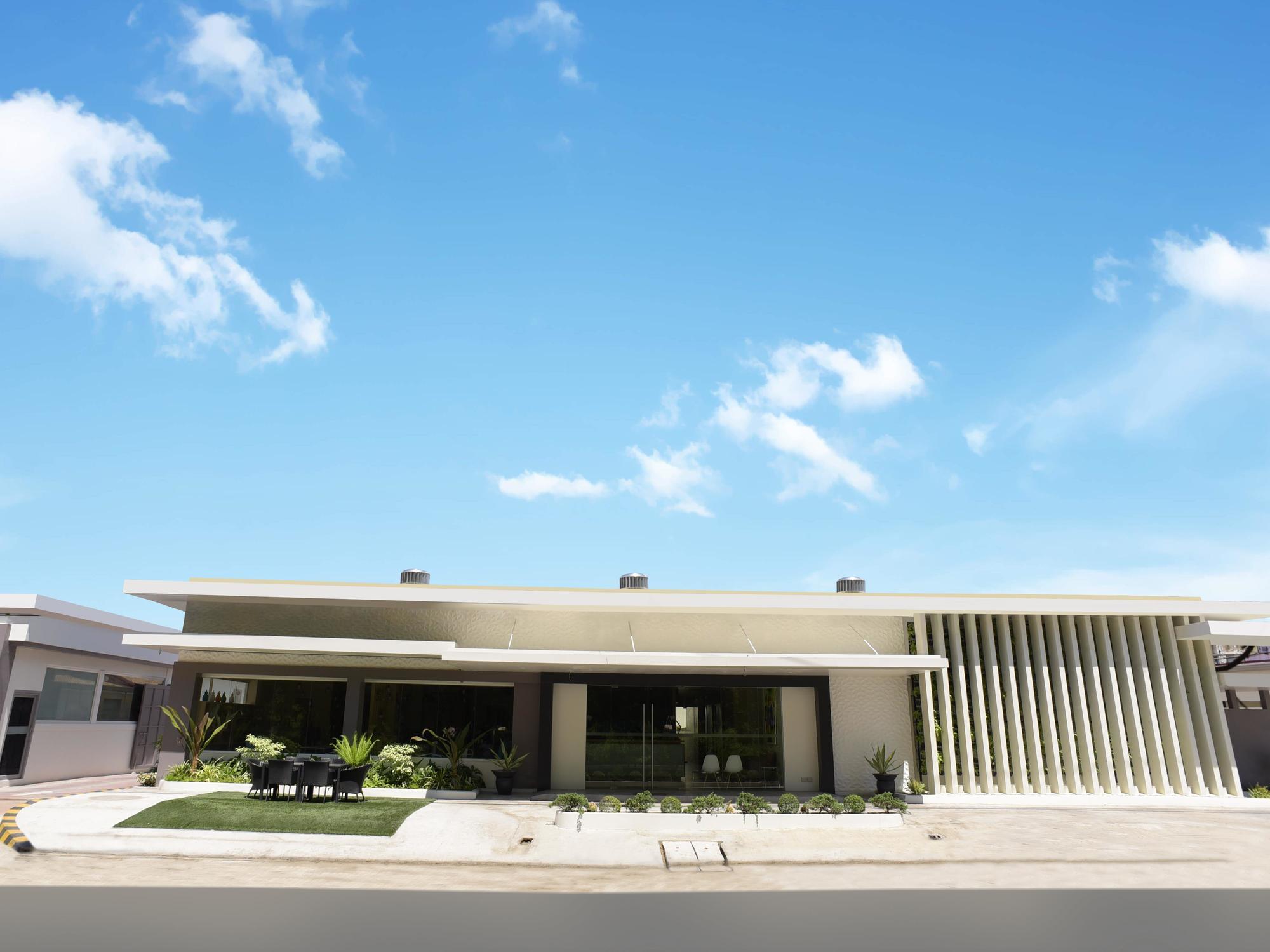 Laoag Parklane Hotel Ngoại thất bức ảnh
